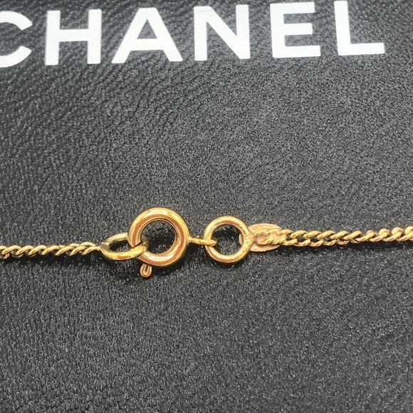 Chanel CC Coco Logo Rhinestone Crystal Necklace - Picture 6 of 16